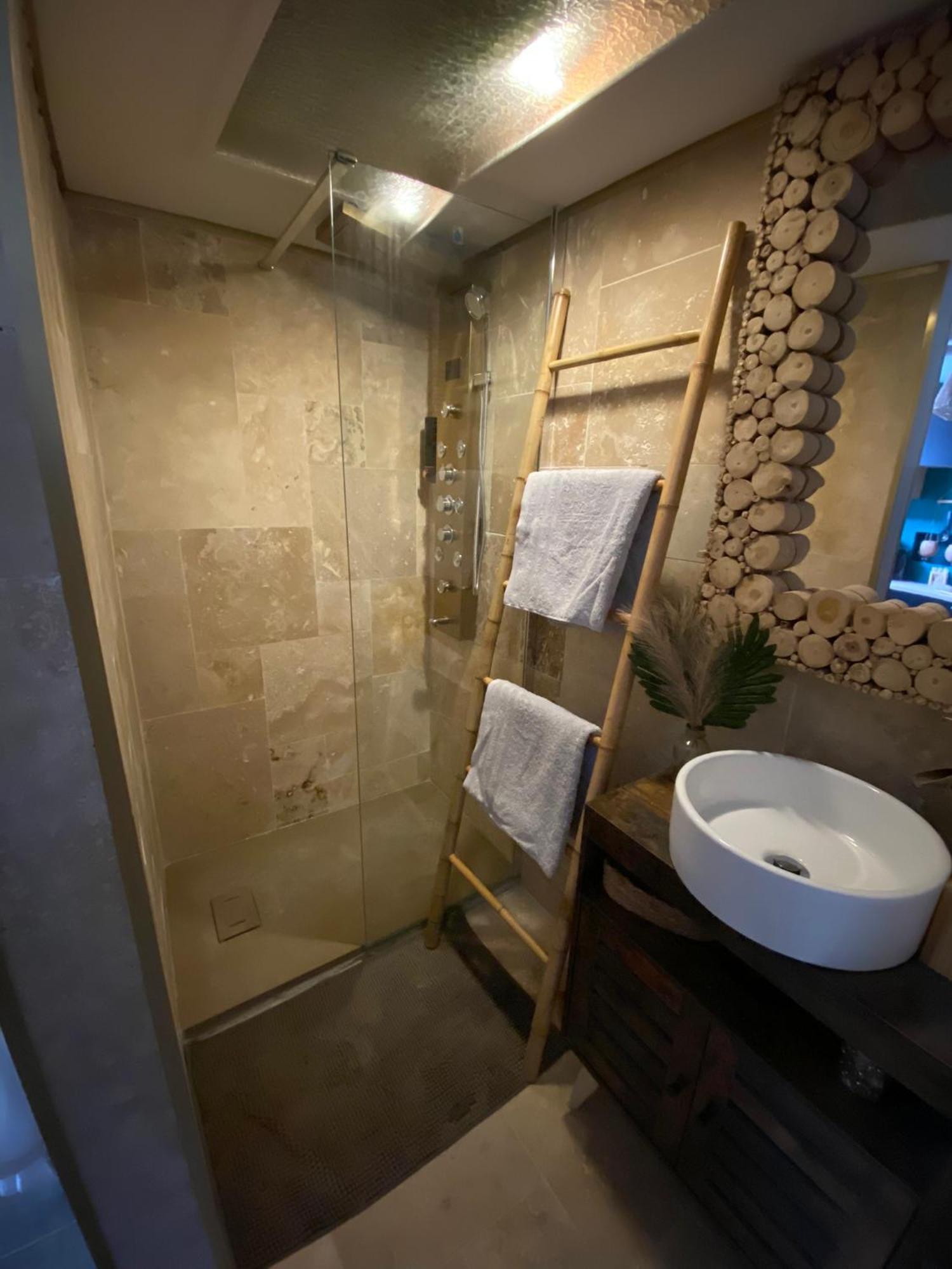 Nosy Komba Spa Carvin Kültér fotó
